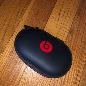 POWERBEATS WITH CASE!!!
